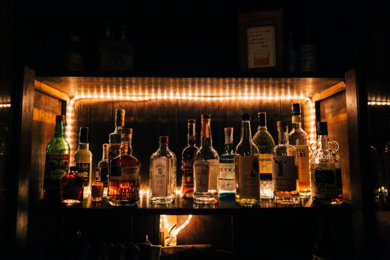 Read more about the article Comment choisir un spiritueux ? Whisky, vodka, rhum, tequila…